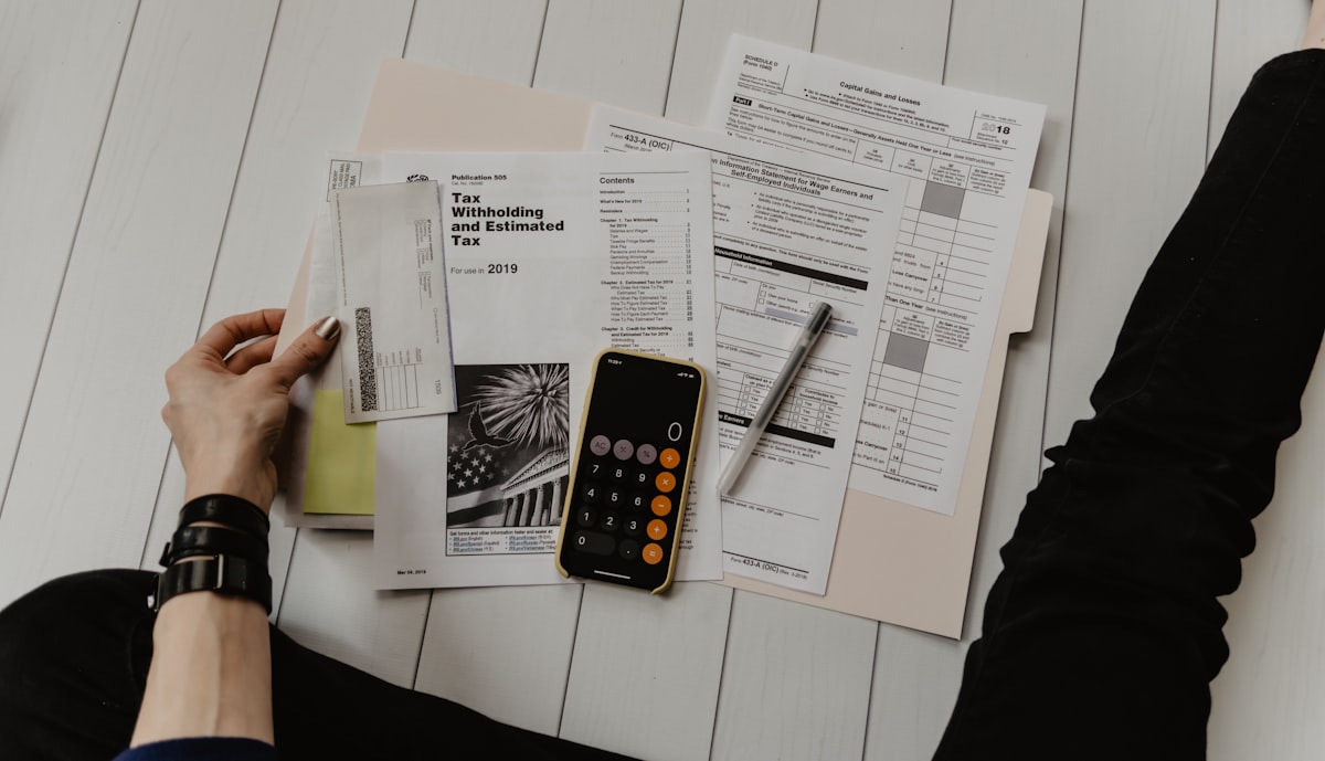 Accountant working with financial spreadsheets — accounting and finance jobs USA